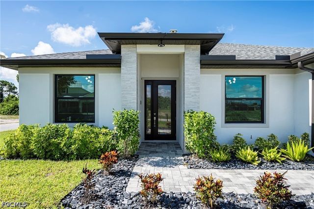 310 NW 14th ST, Cape Coral, FL 33993