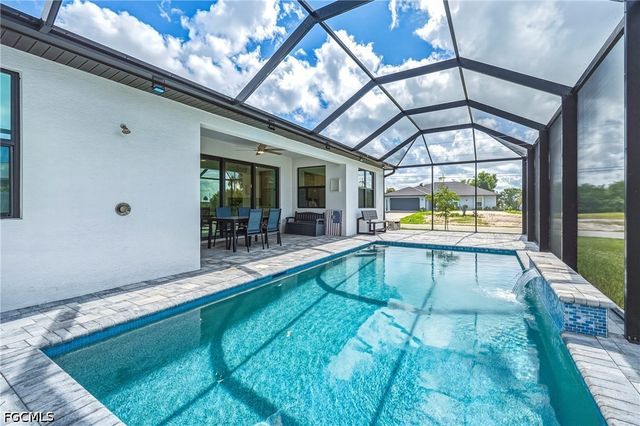310 NW 14th ST, Cape Coral, FL 33993