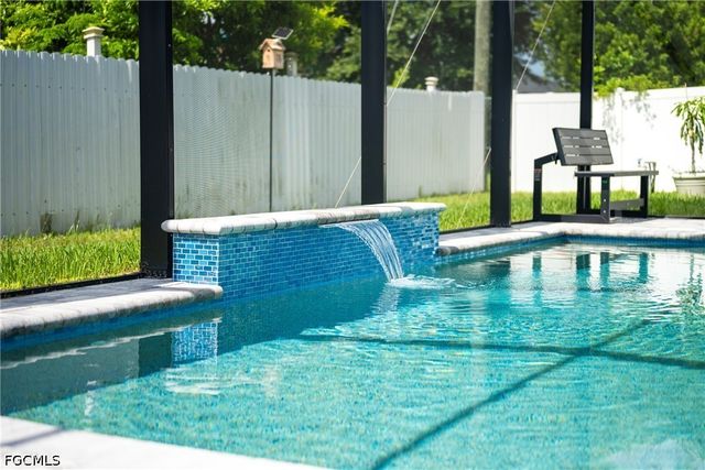310 NW 14th ST, Cape Coral, FL 33993