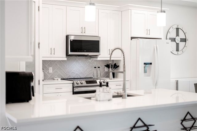 310 NW 14th ST, Cape Coral, FL 33993