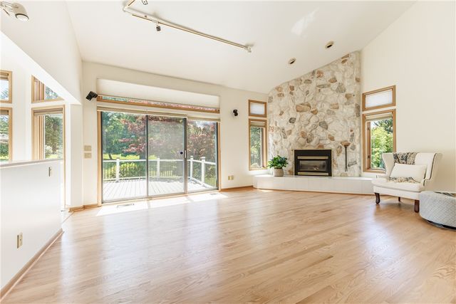 61 Sutton Point, Pittsford, NY 14534