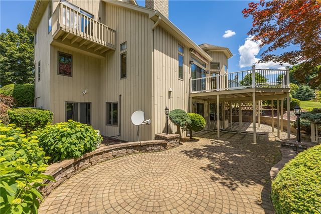61 Sutton Point, Pittsford, NY 14534