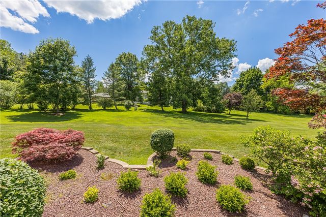 61 Sutton Point, Pittsford, NY 14534