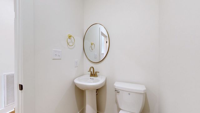 1414 Rooster Ridge Rd, Pleasant View, TN 37146