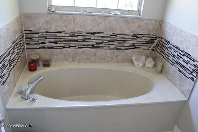 6215 LEEWARD Court, Fleming Island, FL 32003