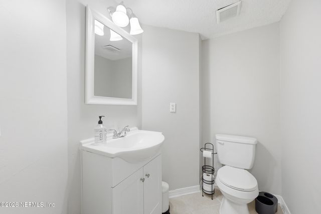 6215 LEEWARD Court, Fleming Island, FL 32003