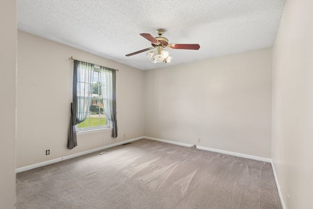 121 Bostring Dr, Hendersonville, TN 37075