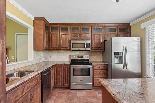 121 Bostring Dr, Hendersonville, TN 37075