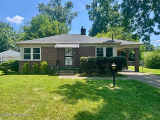 1908 Farrington Dr, Louisville, KY 40216