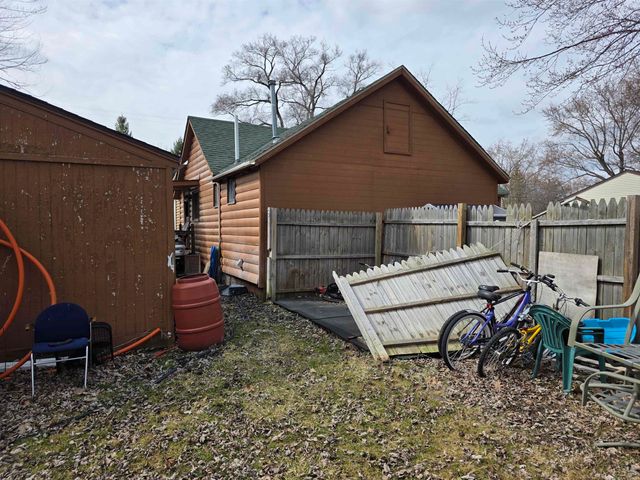 1711 S Poseyville Road, Ingersoll Twp, MI 48640