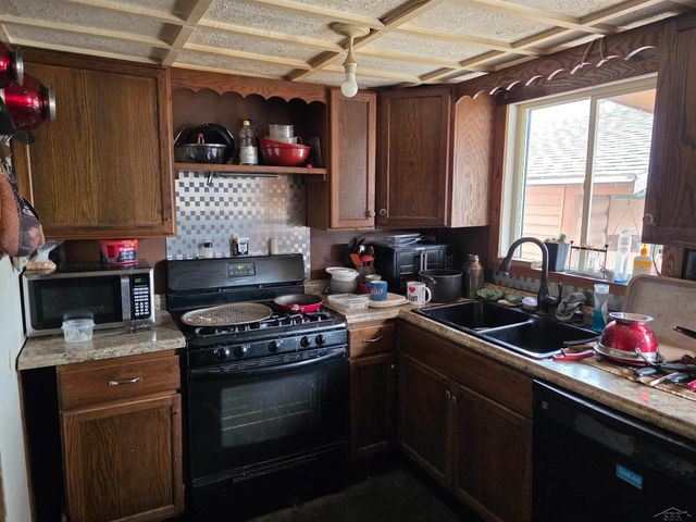 1711 S Poseyville Road, Ingersoll Twp, MI 48640