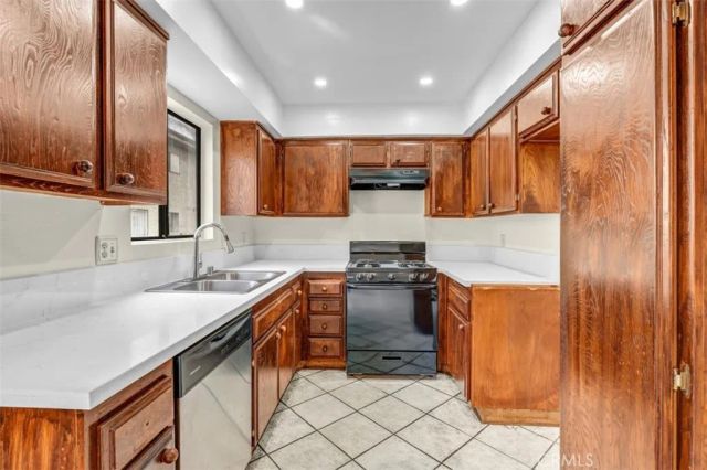 8750 Kester 31, Panorama City, CA 91402