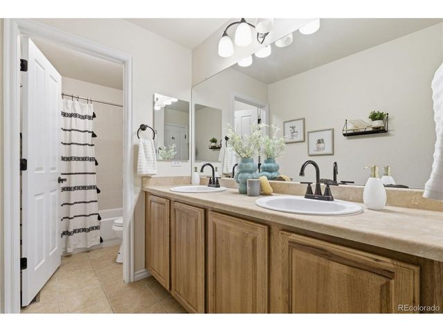 5301 Fullerton Cir, Highlands Ranch, CO 80130