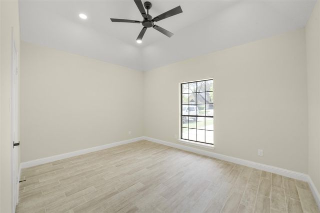 2126 Windmill Drive, Richmond, TX 77406