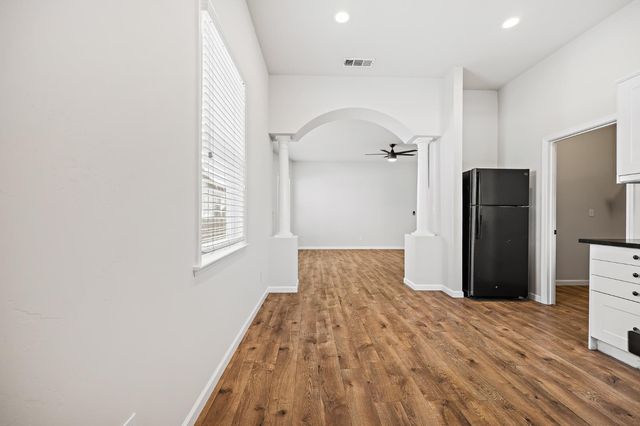 1320 P Street, Fresno, CA 93721
