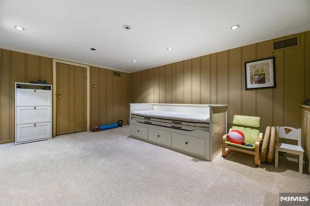 869 Ridgewood Road _, Millburn, NJ 07041