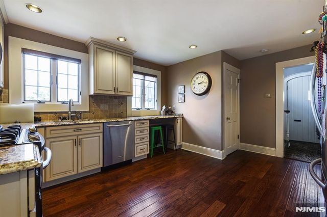 869 Ridgewood Road _, Millburn, NJ 07041