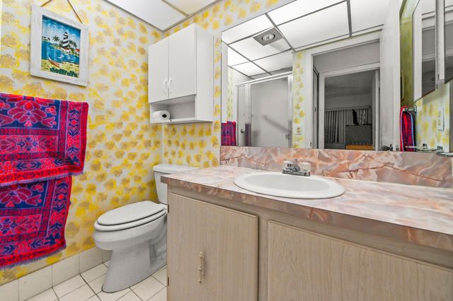 20 Flanders A, Delray Beach, FL 33484
