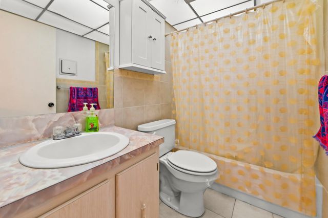 20 Flanders A, Delray Beach, FL 33484