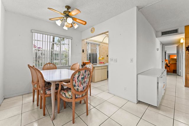 20 Flanders A, Delray Beach, FL 33484