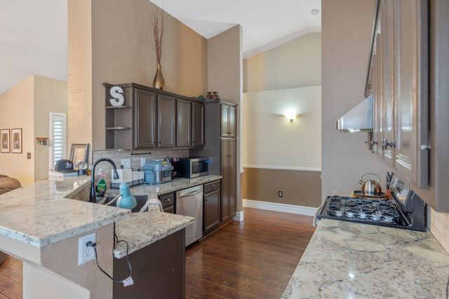 4038 E Sue Avenue, Visalia, CA 93292