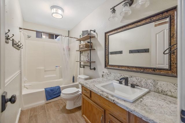 4038 E Sue Avenue, Visalia, CA 93292