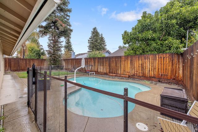 4038 E Sue Avenue, Visalia, CA 93292