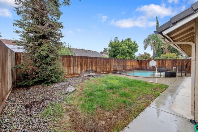 4038 E Sue Avenue, Visalia, CA 93292