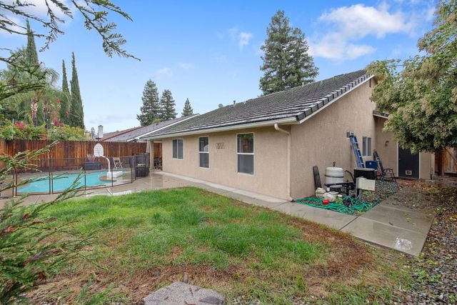 4038 E Sue Avenue, Visalia, CA 93292