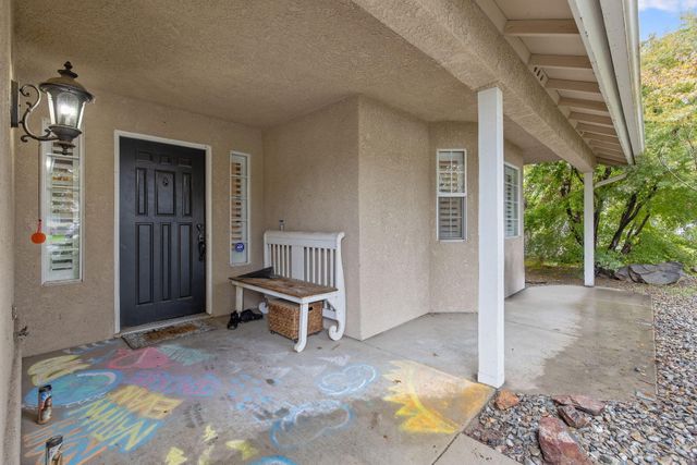 4038 E Sue Avenue, Visalia, CA 93292