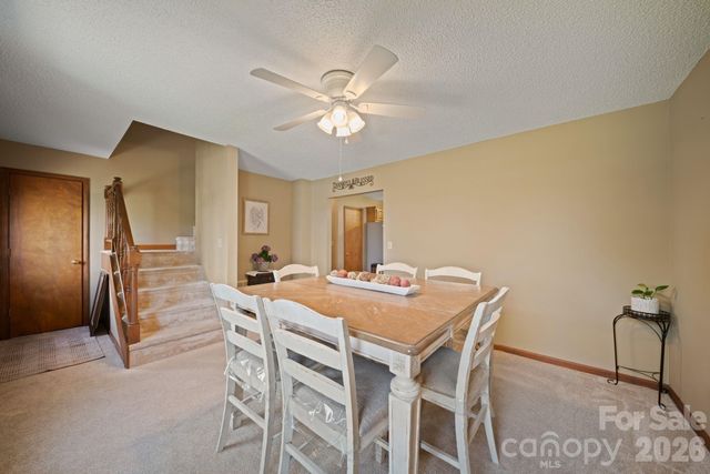 100 Forest Park Drive, Hendersonville, NC 28792