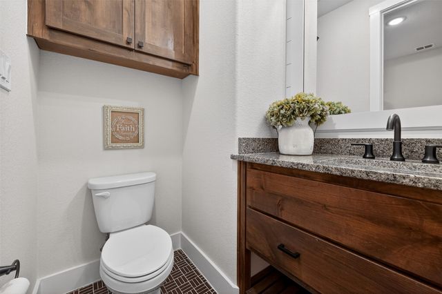 221 Proctor Lane, Decatur, TX 76234