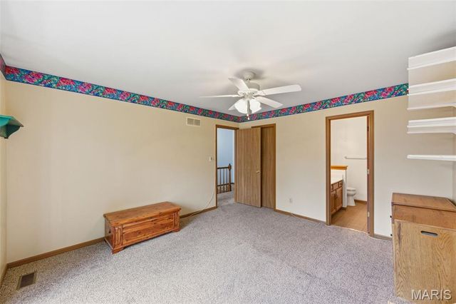 605 King Drive C, St Charles, MO 63303