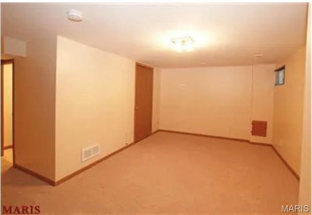 605 King Drive C, St Charles, MO 63303