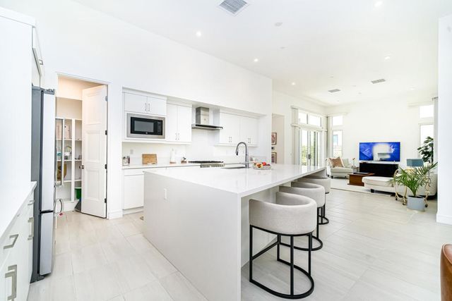 814 Nugget Lane, Palm Springs, CA 92262