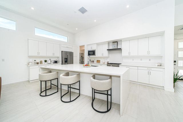 814 Nugget Lane, Palm Springs, CA 92262