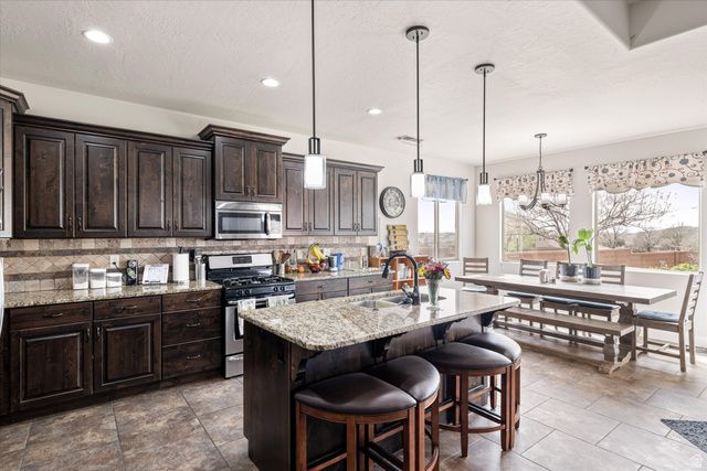 555 N TOREY LN, Hurricane, UT 84737