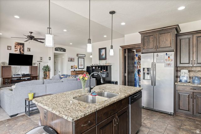 555 N TOREY LN, Hurricane, UT 84737