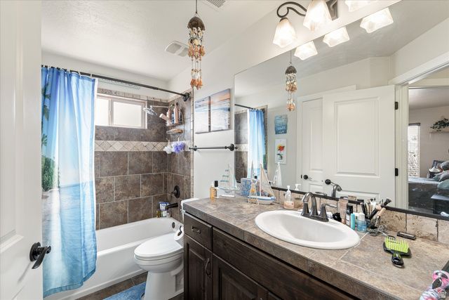 555 N TOREY LN, Hurricane, UT 84737