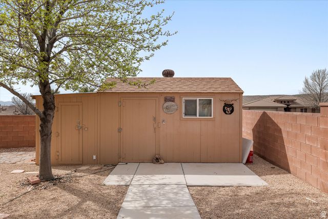 555 N TOREY LN, Hurricane, UT 84737