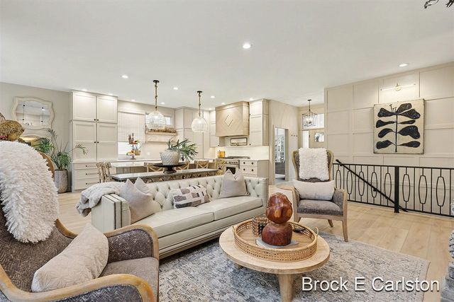 2062 W Glen Court, Norton Shores, MI 49441