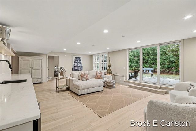 2062 W Glen Court, Norton Shores, MI 49441