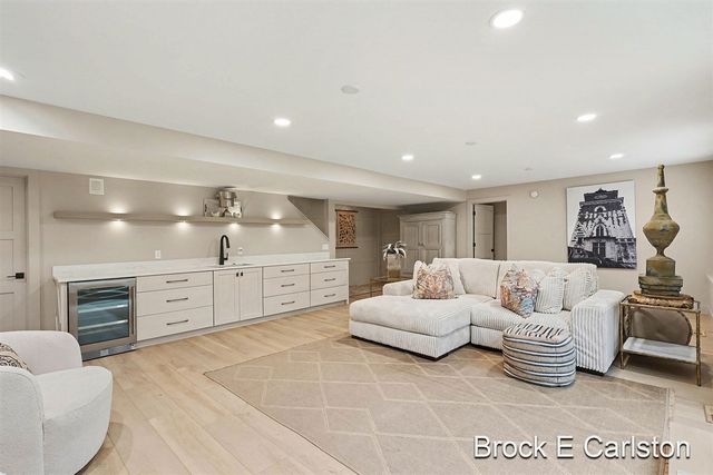 2062 W Glen Court, Norton Shores, MI 49441