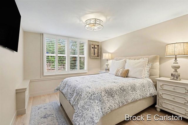 2062 W Glen Court, Norton Shores, MI 49441