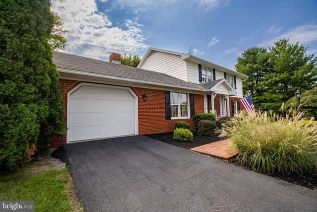 2912 RIDGE RD S, Martinsburg, WV 25403