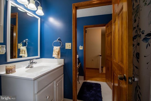 2912 RIDGE RD S, Martinsburg, WV 25403