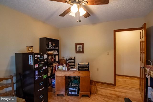 2912 RIDGE RD S, Martinsburg, WV 25403