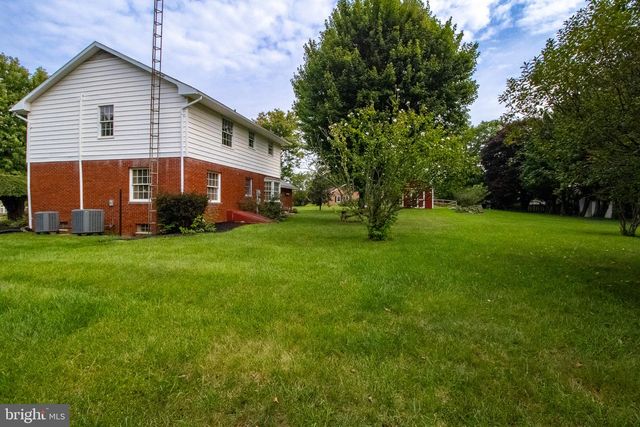2912 RIDGE RD S, Martinsburg, WV 25403