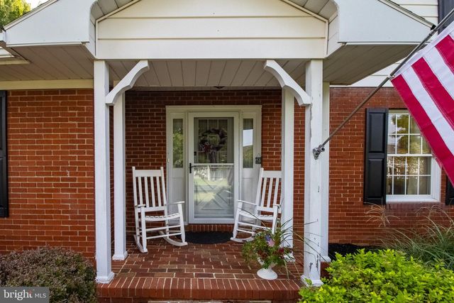 2912 RIDGE RD S, Martinsburg, WV 25403