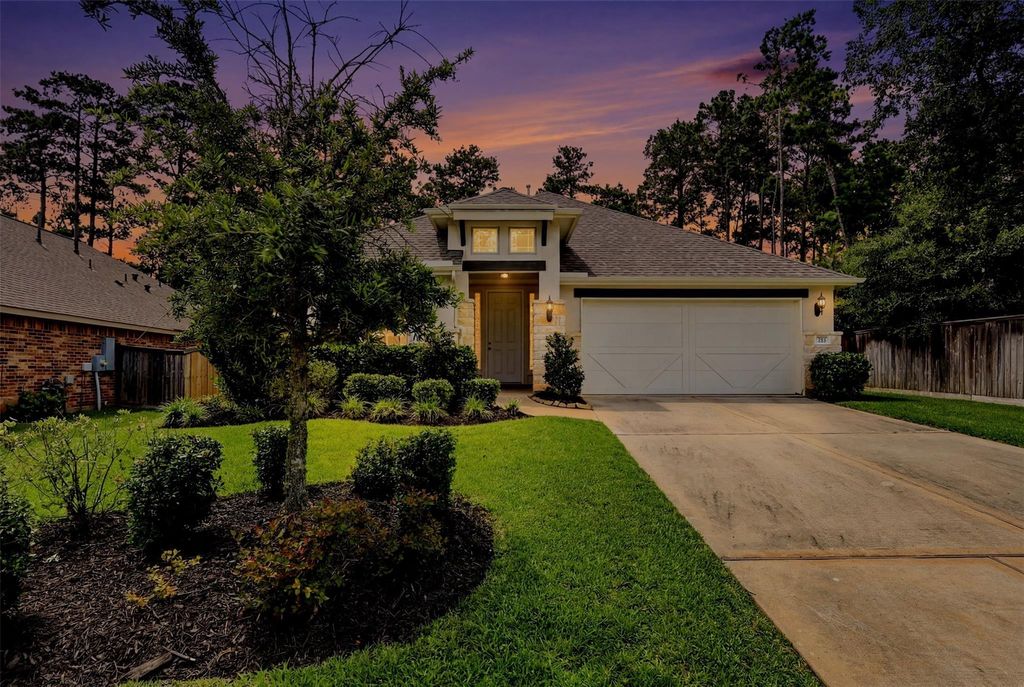 297 Scarlet Maple Way, Willis, TX 77318